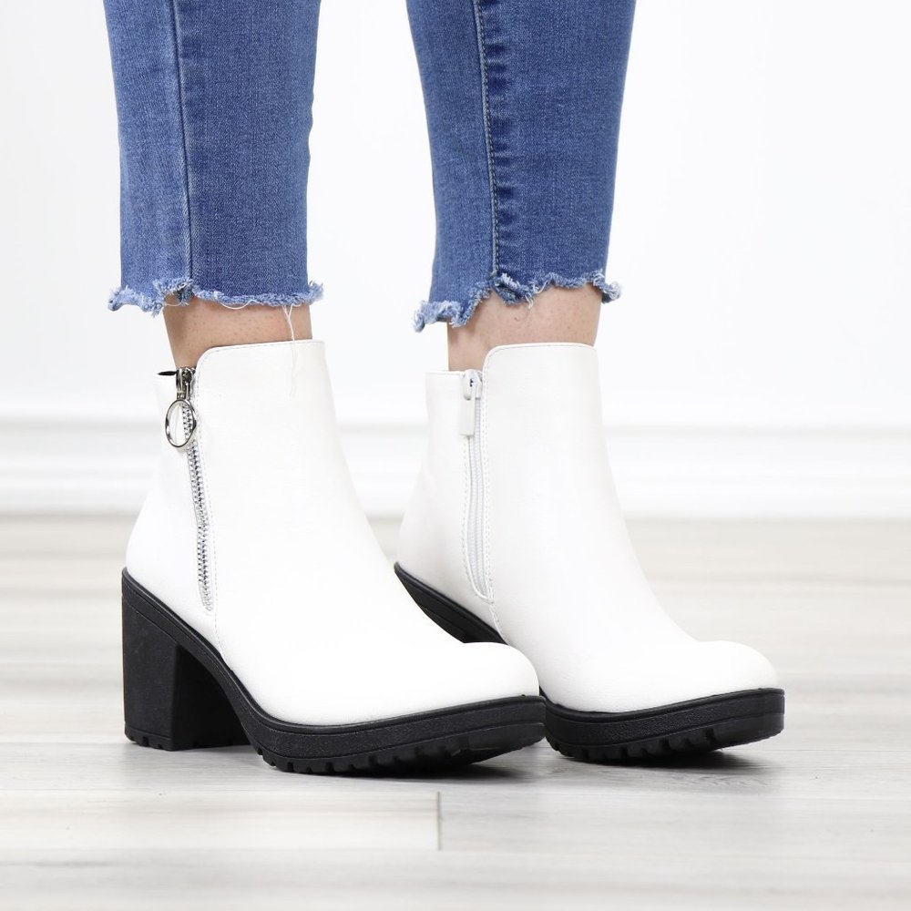 White Synthetic Leather Chunky Lug Block Heel Round Toe Ankle Boots - Picture 2 of 12